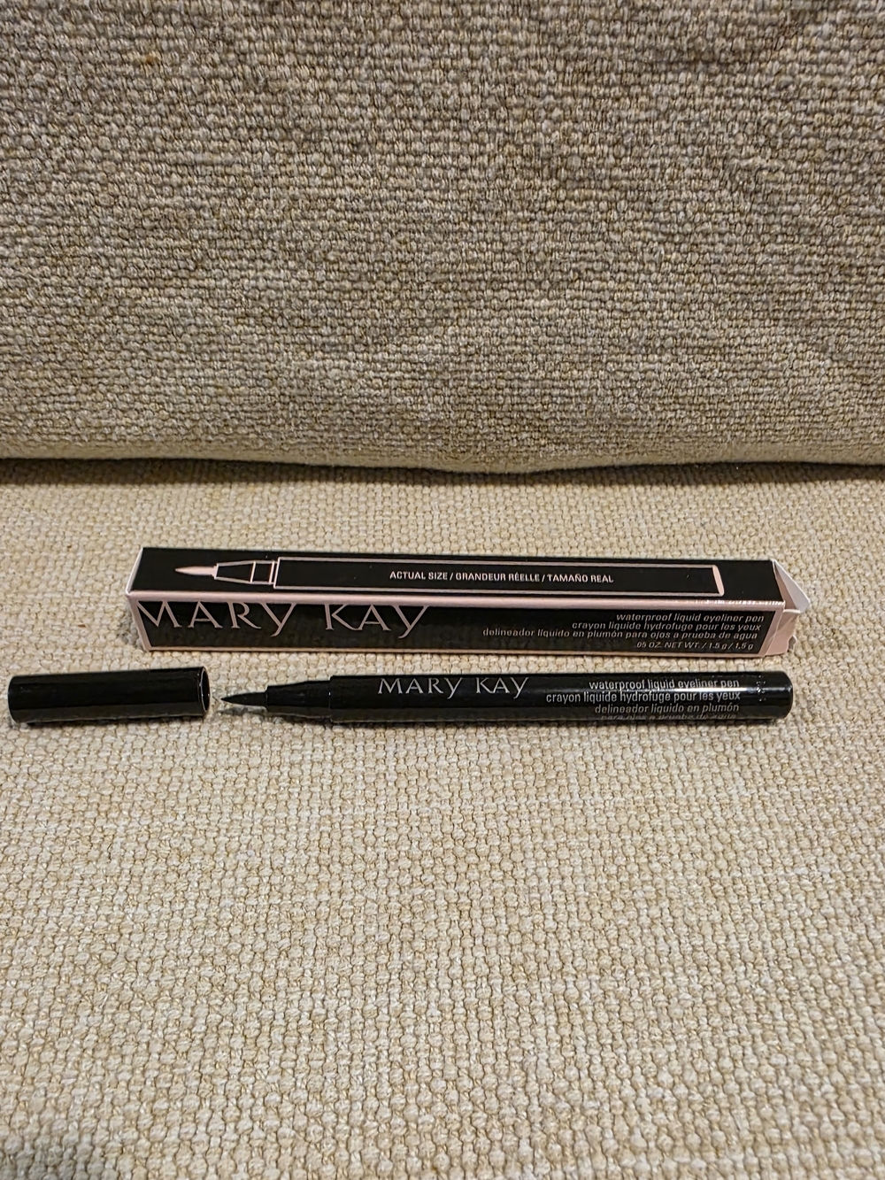 Mary Kay Waterproof Liquid Eyeliner - Black
